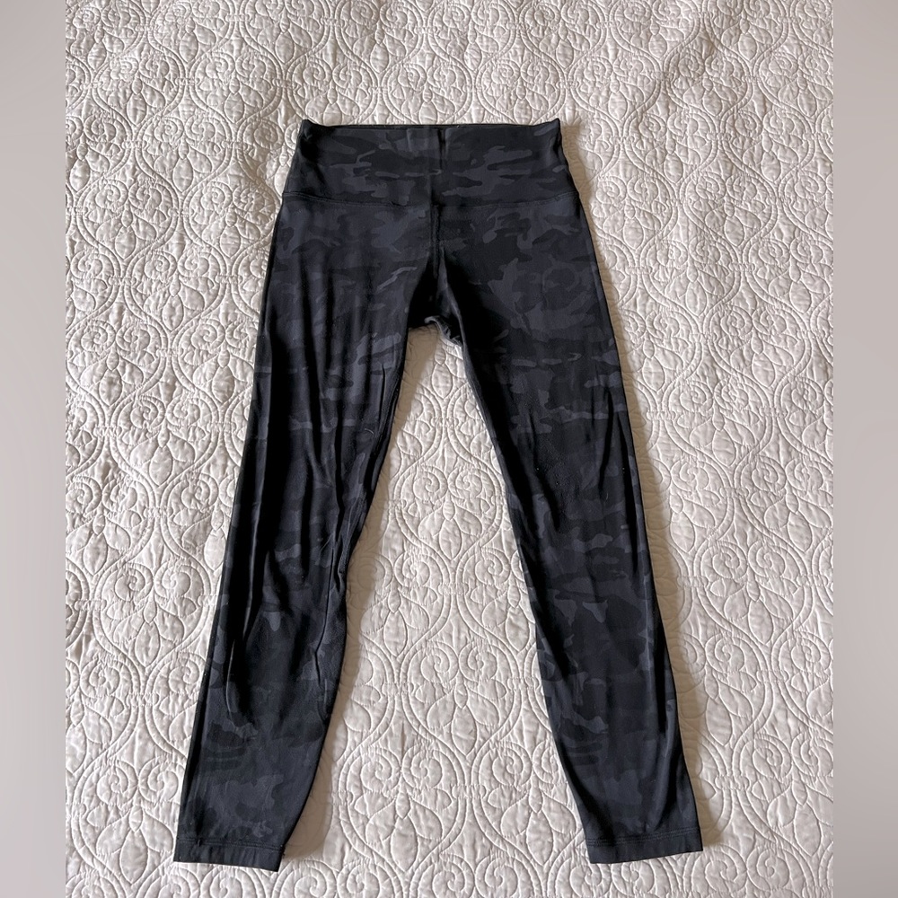 Lululemon align 25” size 8 heritage camo